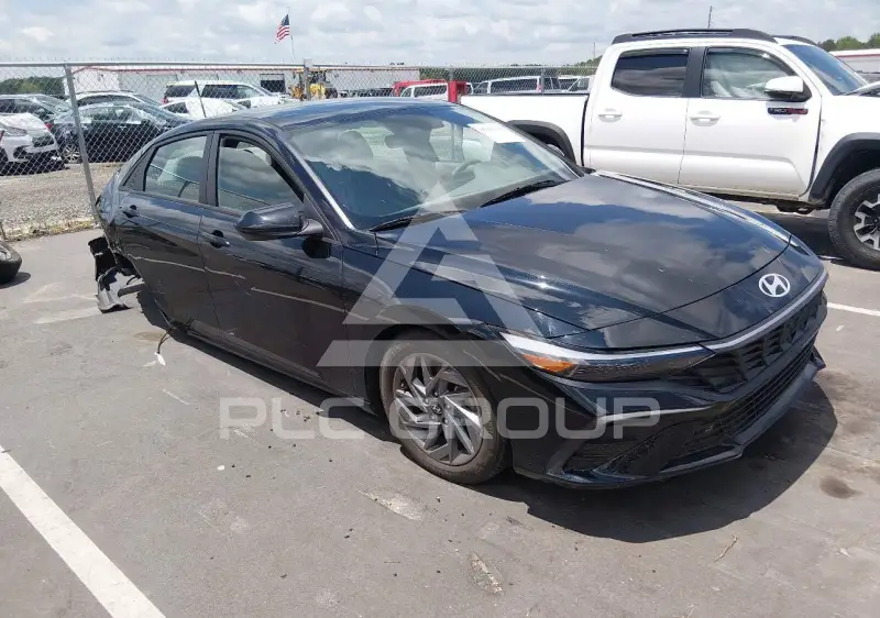 2024 Hyundai Elantra фото