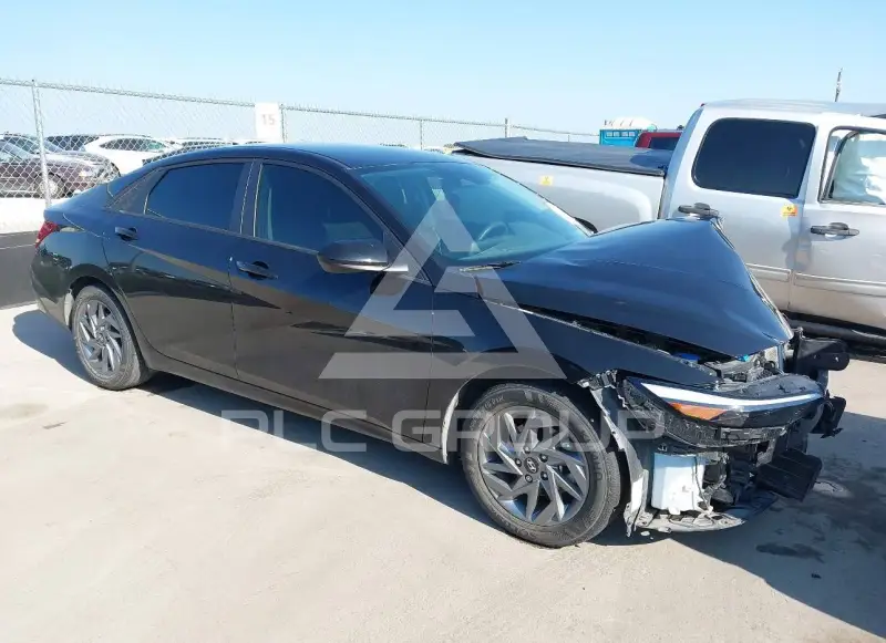 2024 Hyundai Elantra фото