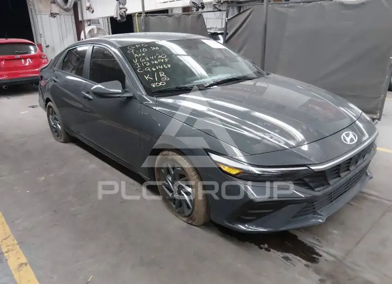 2024 Hyundai Elantra фото