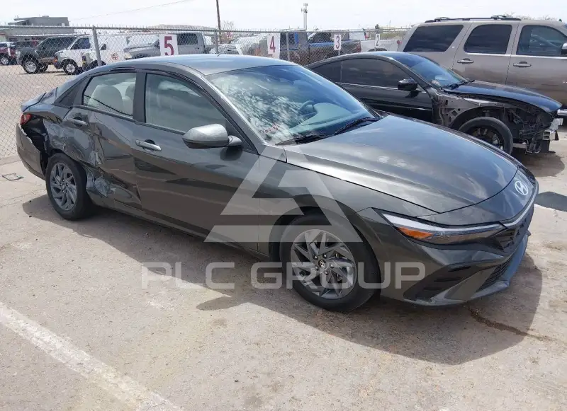 2024 Hyundai Elantra фото