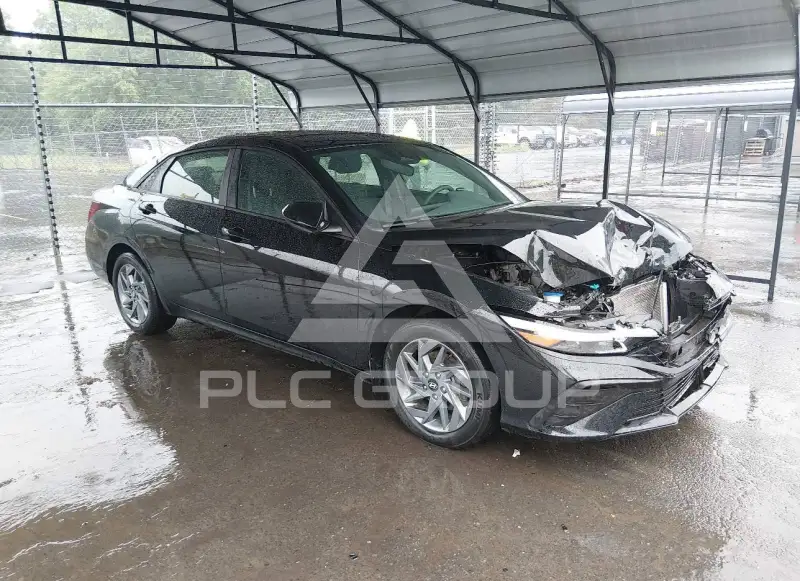 2024 Hyundai Elantra фото
