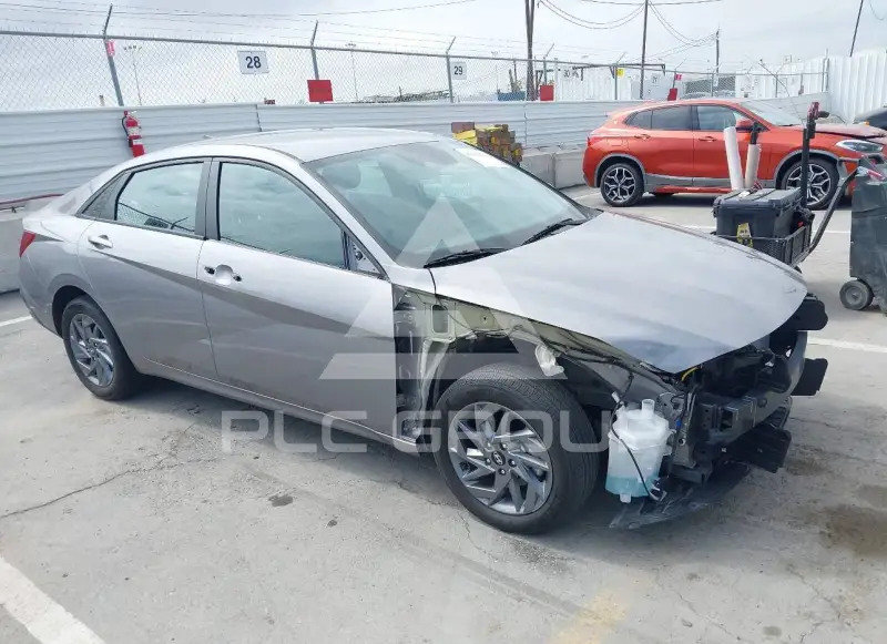 2024 Hyundai Elantra фото