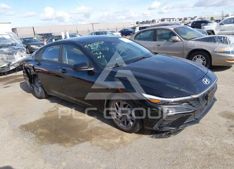 2024 Hyundai Elantra фото
