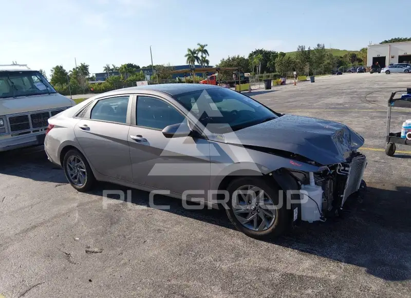 2024 Hyundai Elantra фото