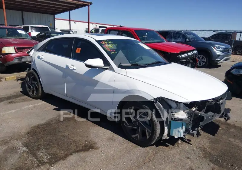 2024 Hyundai Elantra photo