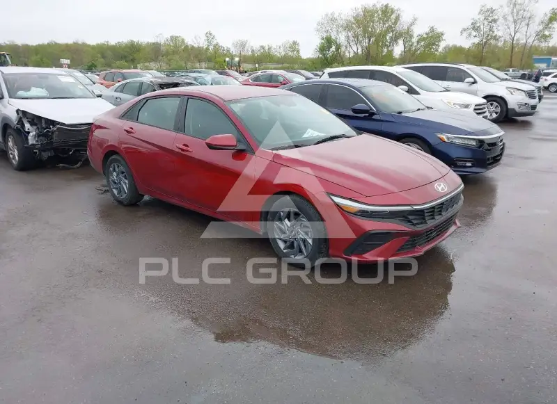 2024 Hyundai Elantra фото