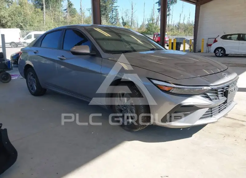 2024 Hyundai Elantra photo