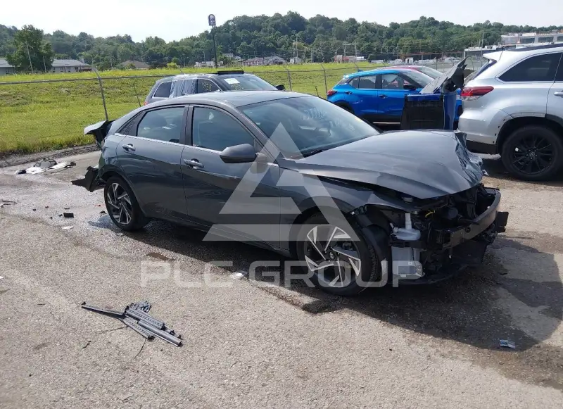 2024 Hyundai Elantra photo