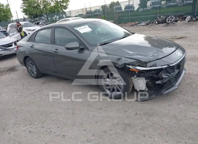 2024 Hyundai Elantra photo