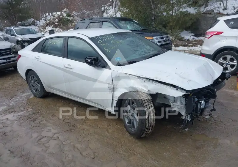 2024 Hyundai Elantra фото