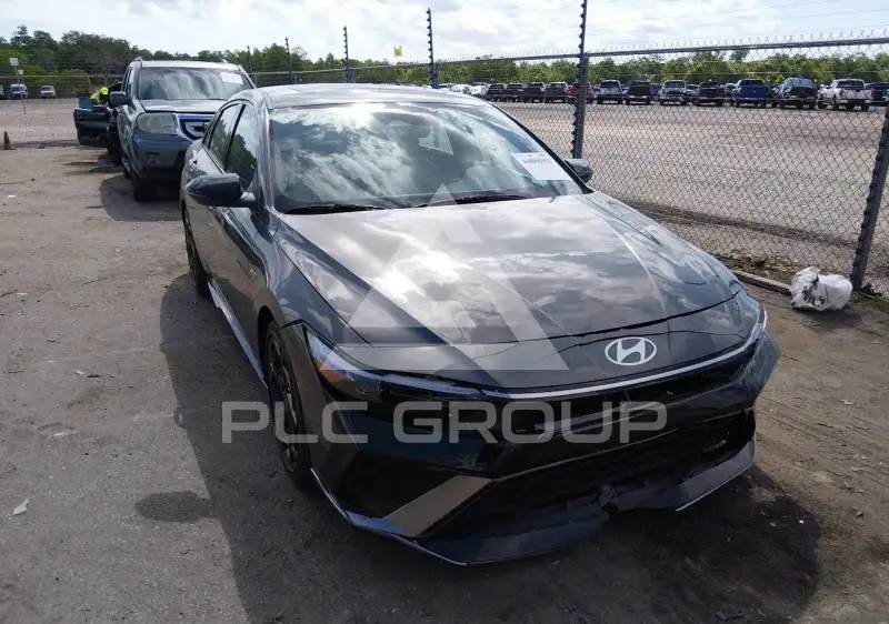 2024 Hyundai Elantra фото