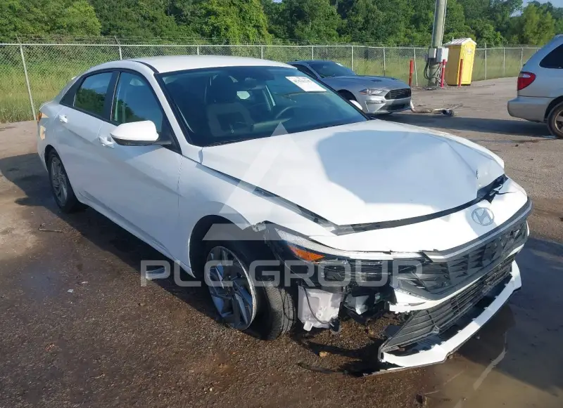 2024 Hyundai Elantra photo
