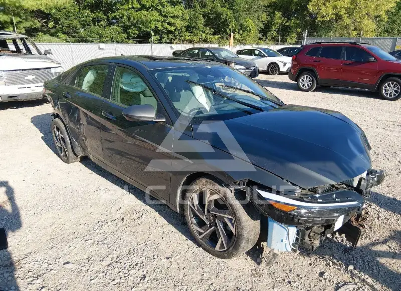 2024 Hyundai Elantra photo