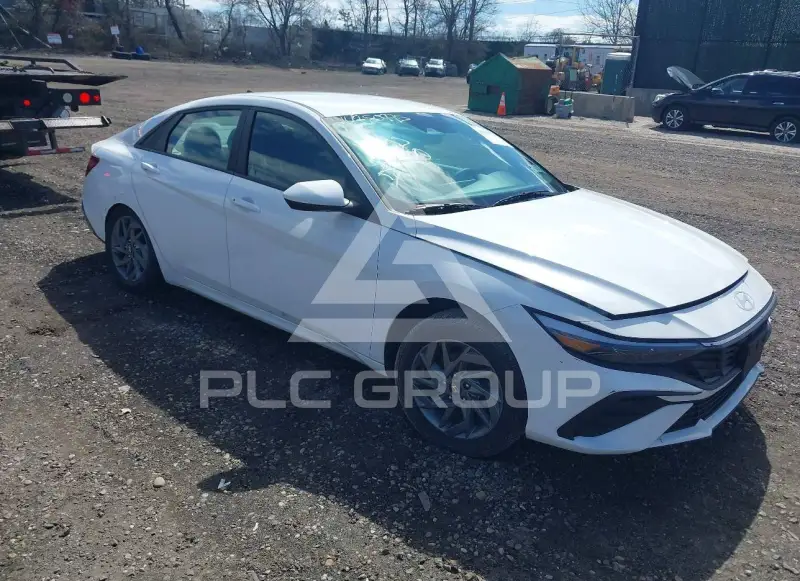 2024 Hyundai Elantra фото