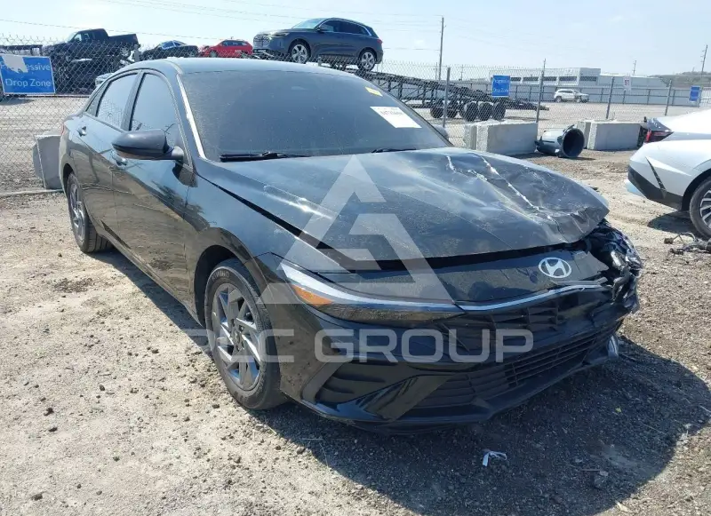 2024 Hyundai Elantra фото