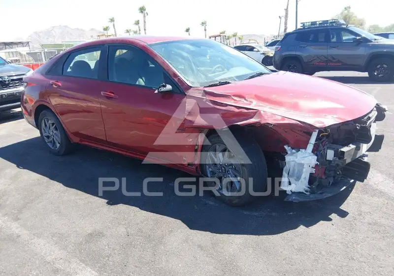 2024 Hyundai Elantra фото