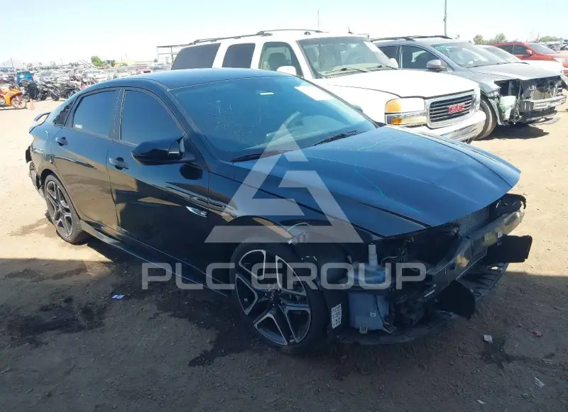 2024 Hyundai Elantra фото