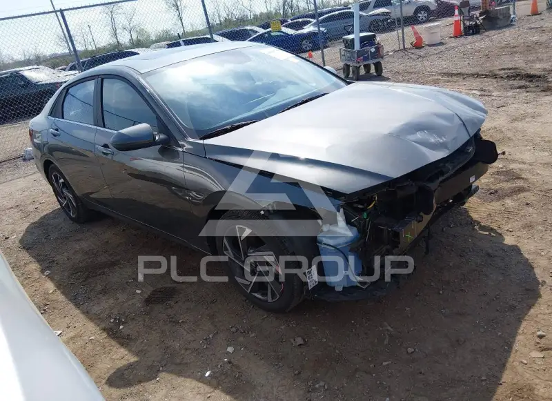 2024 Hyundai Elantra фото