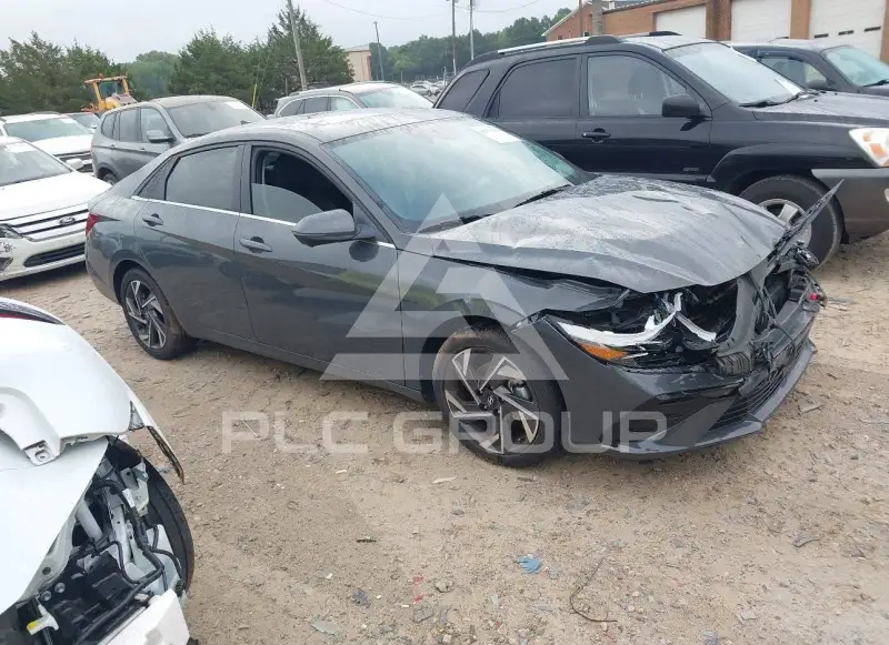 2024 Hyundai Elantra photo