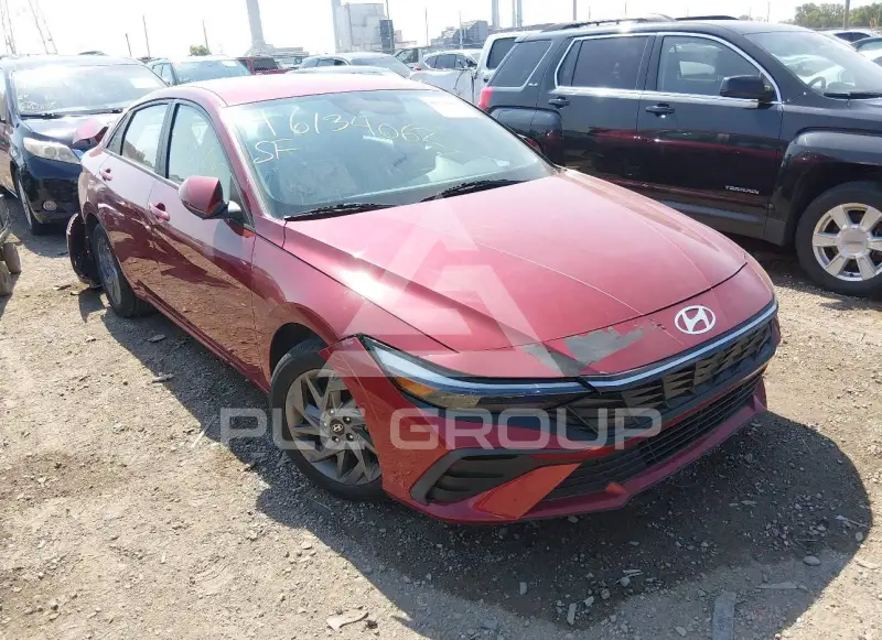 2024 Hyundai Elantra фото