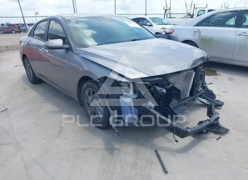 2024 Hyundai Elantra photo