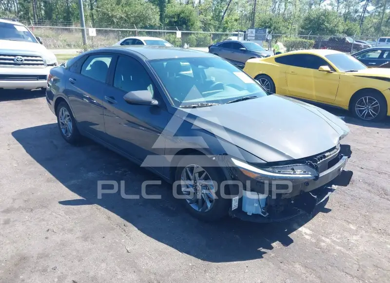 2024 Hyundai Elantra фото