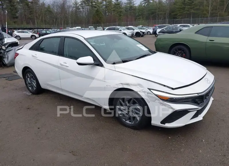 2024 Hyundai Elantra photo