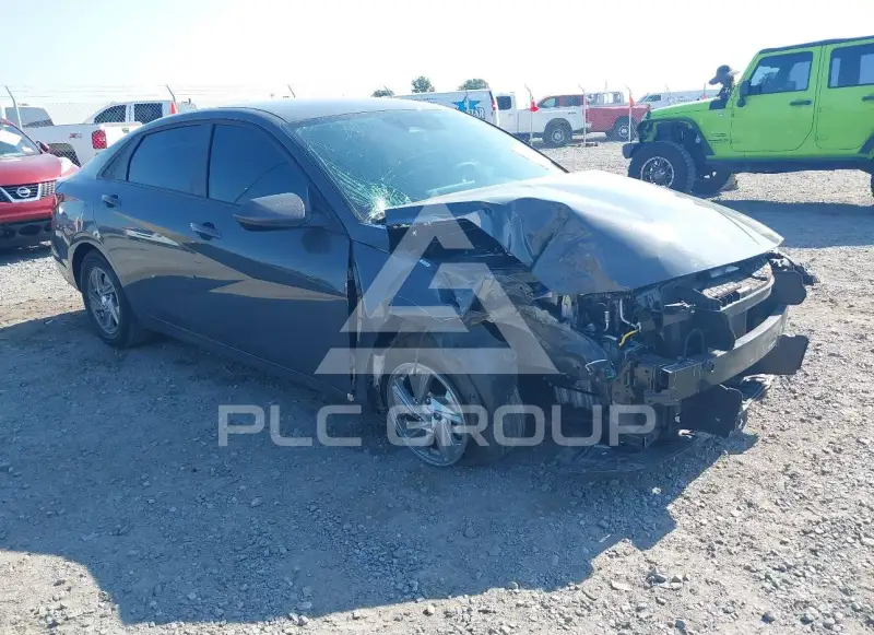 2024 Hyundai Elantra photo