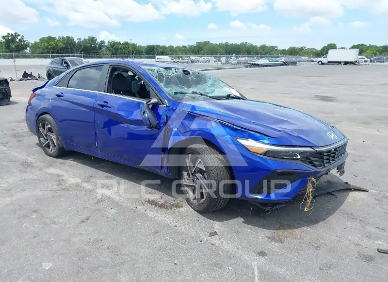 2024 Hyundai Elantra photo