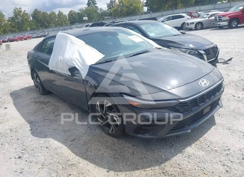 2024 Hyundai Elantra photo