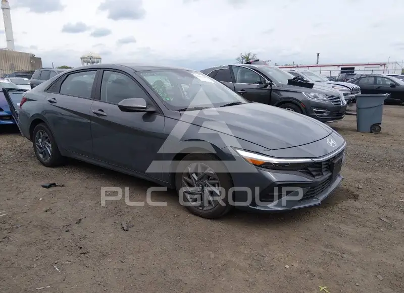 2024 Hyundai Elantra фото
