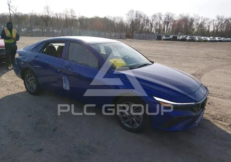 2024 Hyundai Elantra фото