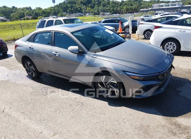 2024 Hyundai Elantra фото