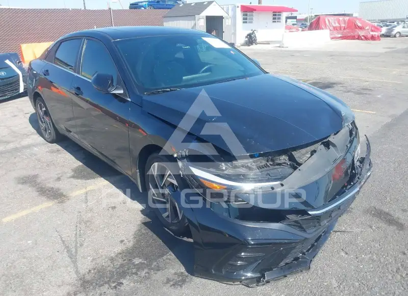 2024 Hyundai Elantra фото