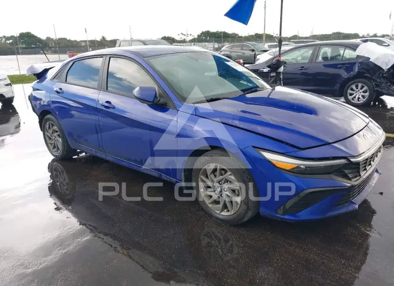 2024 Hyundai Elantra фото