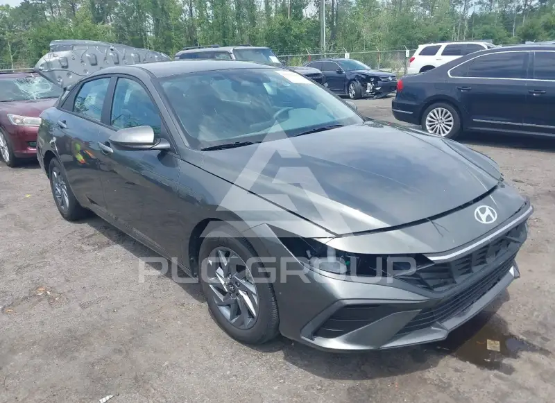 2024 Hyundai Elantra фото