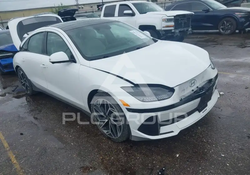 2024 Hyundai Ioniq photo