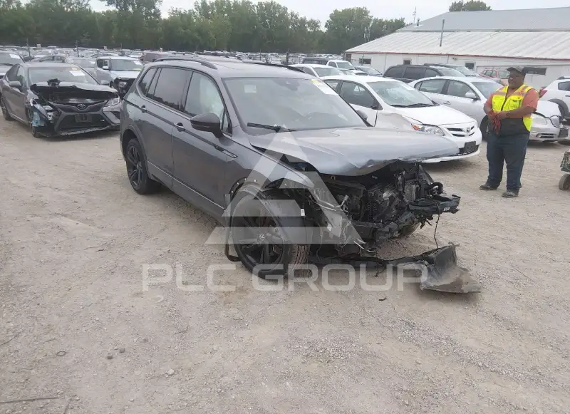 2024 Volkswagen Tiguan photo