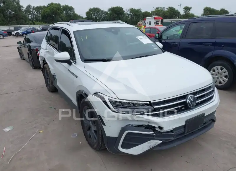 2024 Volkswagen Tiguan photo