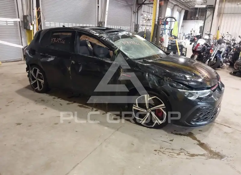 2024 Volkswagen GOLF photo