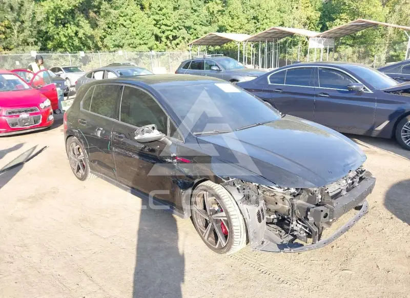 2024 Volkswagen GOLF photo