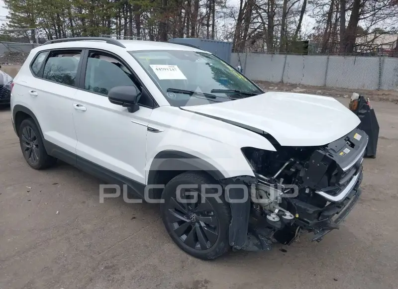 2024 Volkswagen Taos photo