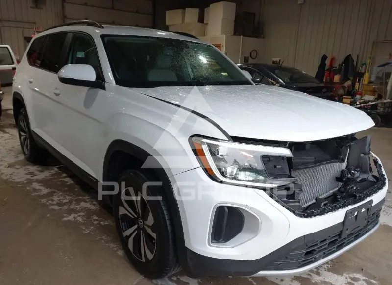 2024 Volkswagen Atlas photo