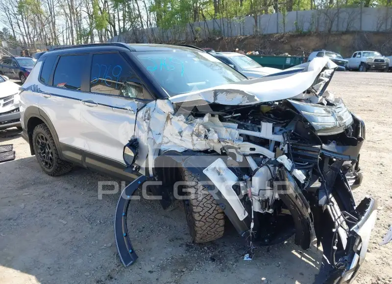 2025 Mitsubishi OUTLANDER фото