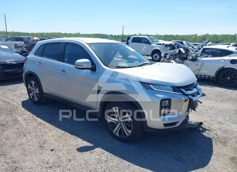 2025 Mitsubishi OUTLANDER photo
