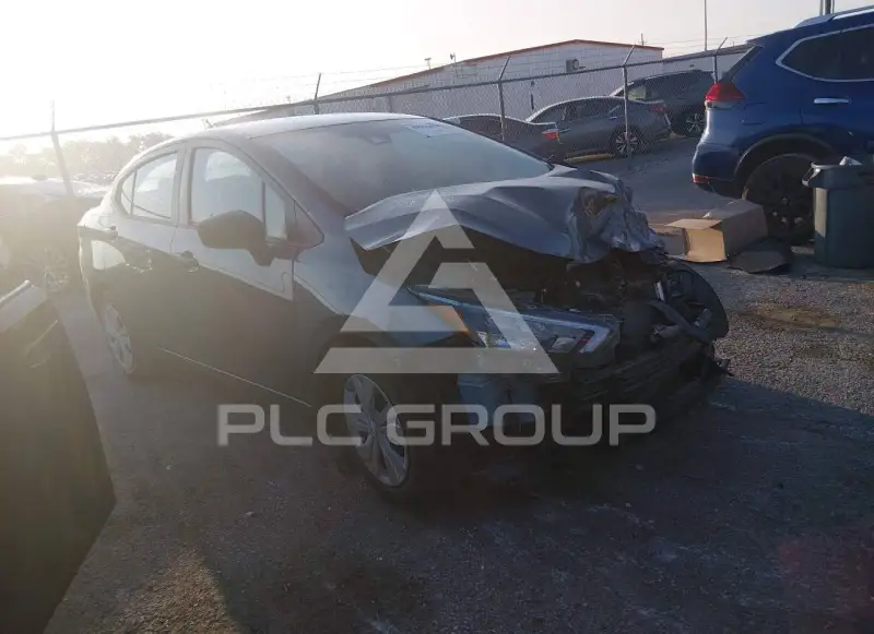2025 Nissan VERSA фото