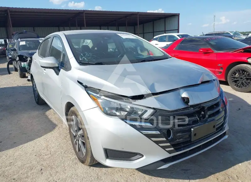 2025 Nissan VERSA фото
