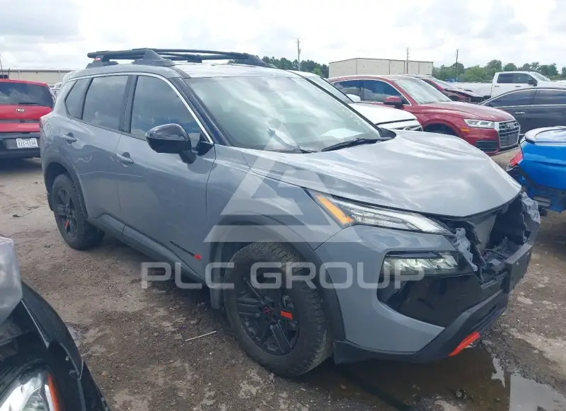 2025 Nissan ROGUE photo