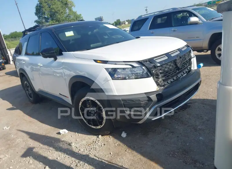 2025 Nissan PATHFINDER фото