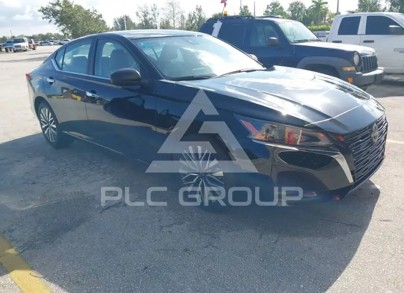 2025 Nissan ALTIMA photo